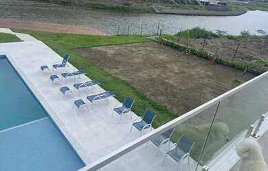 Imagem: A casa em condomínio possui 5 Dormitórios, 5 Banheiros, 5