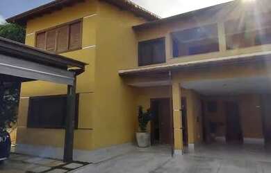 Imagem: A casa em condomínio possui 4 Dormitórios, 5 Banheiros, 4