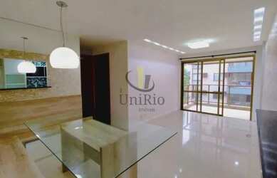 Imagem: O apartamento possui 3 Dormitórios, 2 Banheiros, 1 Vaga na