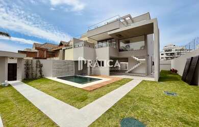 Imagem: A casa em condomínio possui 3 Dormitórios, 4 Banheiros, 4