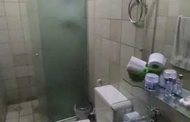 Imagem: A casa possui 2 Dormitórios, 1 Banheiro, 1 Vaga na garagem