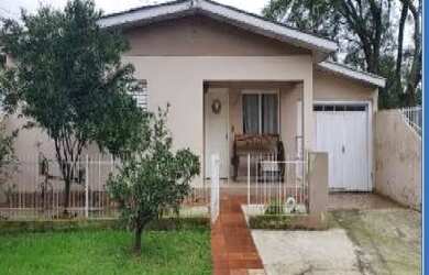 Imagem: A casa possui 3 Dormitórios, 3 Banheiros, 3 Vagas na garagem