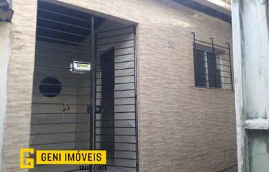 Imagem: A casa possui 2 Dormitórios, 1 Banheiro e 30m² de Área e