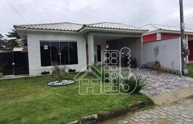 Imagem: A casa em condomínio possui 3 Dormitórios, 1 Banheiro, 2 Vagas