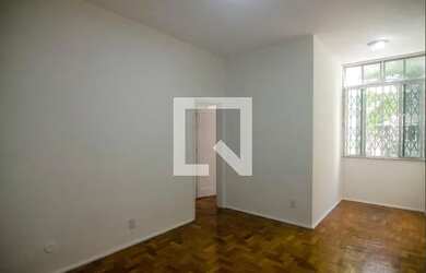 Imagem: O apartamento possui 1 Dormitório, 1 Banheiro, 76m² de Área