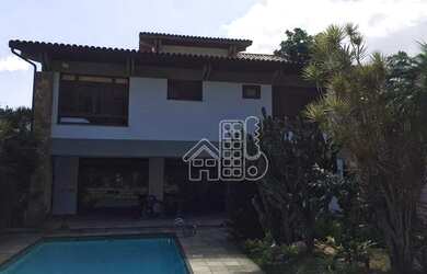 Imagem: A casa em condomínio possui 5 Dormitórios, 4 Banheiros, 5