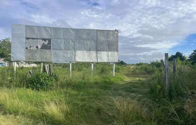 Imagem: O terreno possui 10m² de Área e está localizado em Laranjal