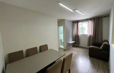 Imagem: O apartamento possui 2 Dormitórios, 1 Banheiro, 1 Vaga na garagem