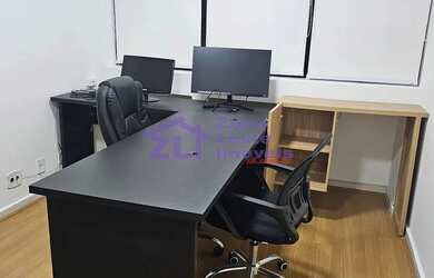 Imagem: O depósito possui 1 Vaga na garagem, 40m² de Área e está