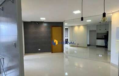 Imagem: O apartamento possui 3 Dormitórios, 2 Banheiros, 2 Vagas na