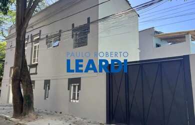 Imagem: O depósito possui 140m² de Área e está localizado em Barra