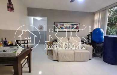 Imagem: O apartamento possui 2 Dormitórios, 3 Banheiros, 1 Vaga na