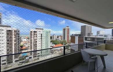 Imagem: O apartamento possui 3 Dormitórios, 2 Banheiros, 2 Vagas na