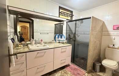 Imagem 10: Casa à venda com 3 quartos, 308m²