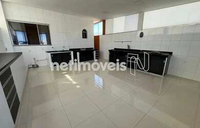 Imagem: A casa possui 2 Dormitórios, 2 Banheiros, 1 Vaga na garagem