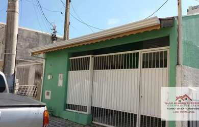 Imagem: A casa possui 2 Dormitórios, 2 Banheiros, 1 Vaga na garagem