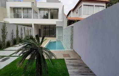 Imagem: A casa em condomínio possui 4 Dormitórios, 4 Banheiros, 3