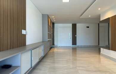 Imagem: O apartamento possui 4 Dormitórios, 5 Banheiros, 4 Vagas na