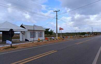 Imagem: O terreno possui 225m² de Área, Imóvel novo e está localizado