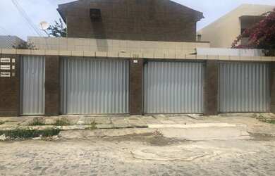 Imagem: A casa em condomínio possui 3 Dormitórios, 3 Banheiros, 1