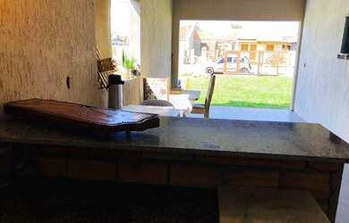 Imagem 4: Casa amplo pátio no centro de Xangri-lá