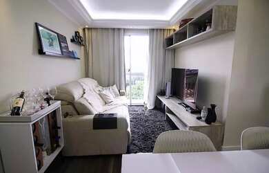 Imagem: O apartamento possui 2 Dormitórios e está localizado em Inamar