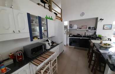 Imagem 5: Casa para venda possui 160 metros quadrados com 4 quartos em Ambrósio - Garopaba - SC