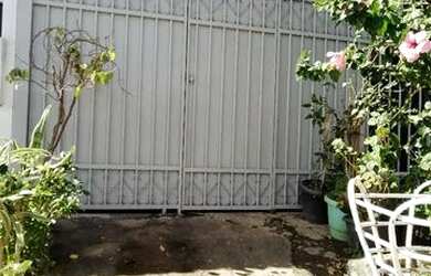 Imagem: A casa possui 1 Dormitório, 1 Banheiro, 3m² de Área e está