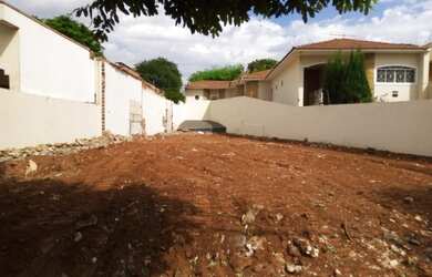 Imagem: O terreno possui 260m² de Área e está localizado em Vila