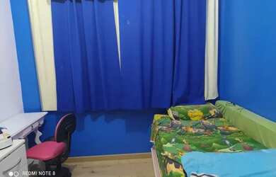 Imagem: A casa possui 3 Dormitórios, 1 Banheiro, 1 Vaga na garagem