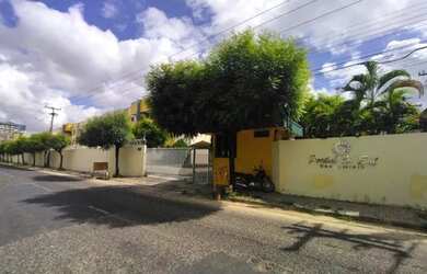 Imagem: O apartamento possui 3 Dormitórios, 3 Banheiros, 2 Vagas na