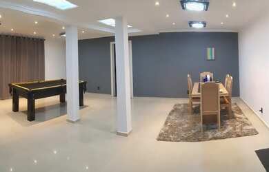 Imagem: A casa em condomínio possui 4 Dormitórios, 5 Banheiros, 4