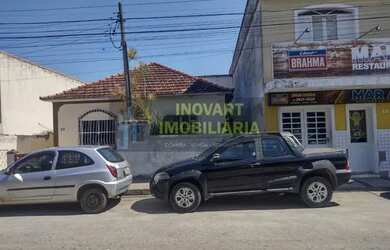 Imagem: A casa possui 4 Dormitórios, 1 Banheiro, 495m² de Área e