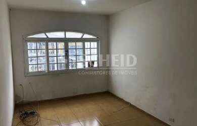 Imagem: A casa possui 3 Dormitórios, 4 Banheiros, 1 Vaga na garagem