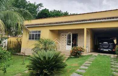 Imagem: A casa possui 3 Dormitórios, 3 Banheiros, 3 Vagas na garagem