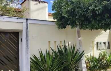 Imagem: A casa possui 1 Dormitório, 1 Banheiro, 50m² de Área e está