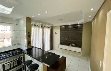 Imagem: O apartamento possui 2 Dormitórios, 1 Banheiro, 1 Vaga na garagem