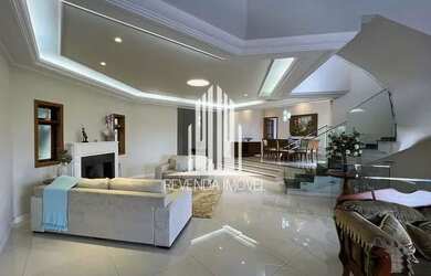 Imagem: A casa em condomínio possui 4 Dormitórios, 5 Banheiros, 5