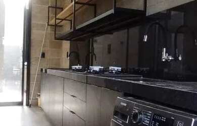 Imagem: A casa em condomínio possui 3 Dormitórios, 2 Banheiros, 2