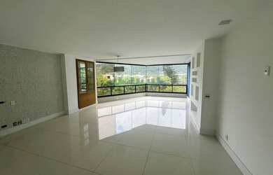 Imagem: O apartamento possui 3 Dormitórios, 4 Banheiros, 2 Vagas na