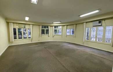 Imagem: O depósito possui 94m² de Área e está localizado em Centro