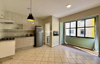 Imagem: O apartamento possui 2 Dormitórios, 1 Banheiro, 1 Vaga na garagem