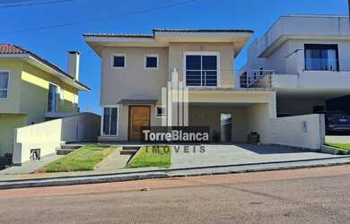 Imagem: A casa em condomínio possui 3 Dormitórios, 3 Banheiros, 4