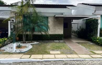 Imagem: A casa em condomínio à venda possui 3 Dormitórios, 2 Banheiros