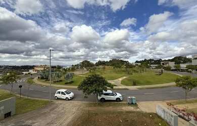 Imagem 6: Imóvel para venda possui 370 metros quadrados com 4 quartos no Alphaville Lagoa dos Ingles