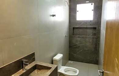 Imagem 15: Bairro Santo Inácio. Casa com 3 quartos, sendo uma suíte. Quintal amplo