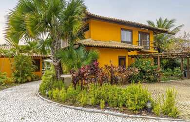 Imagem: A casa possui 5 Dormitórios, 5 Banheiros, 5 Vagas na garagem