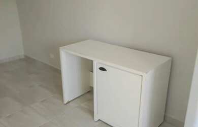 Imagem: A casa em condomínio possui 1 Banheiro, 1 Vaga na garagem