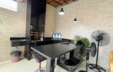 Imagem 4: Casa à venda com 3 quartos, 308m²