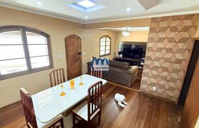 Imagem 14: Casa à venda com 3 quartos, 308m²